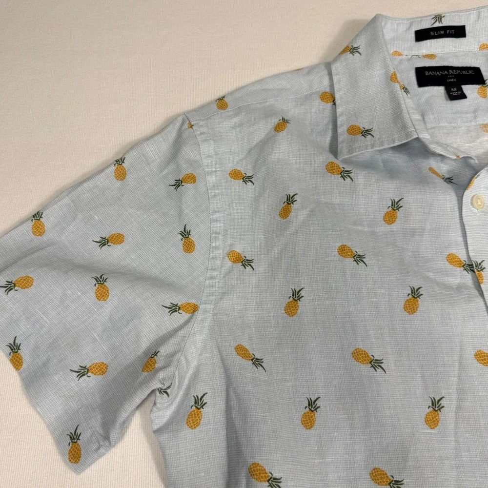 Banana Republic Shirt M Blue Pineapple Print Slim Fit Linen Short Sleeve Button