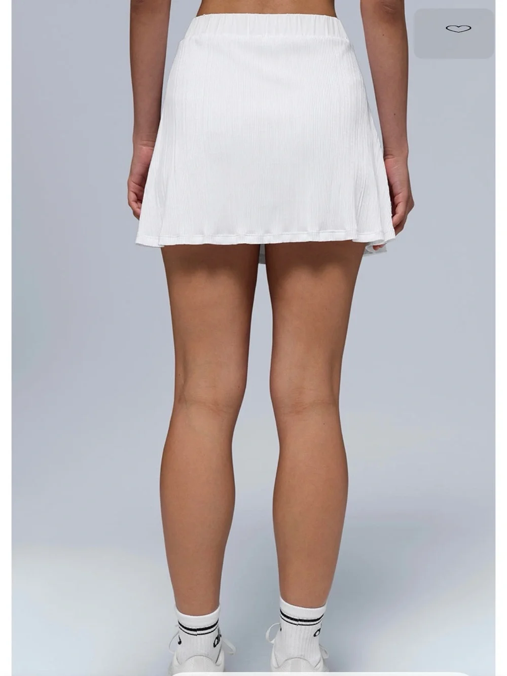 ALO Yoga lightweight pleated