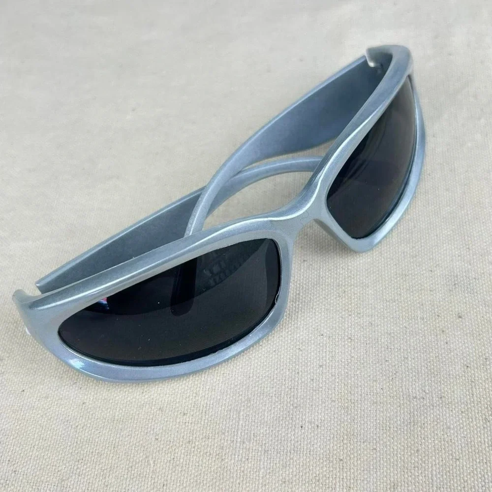 N/A gray frame