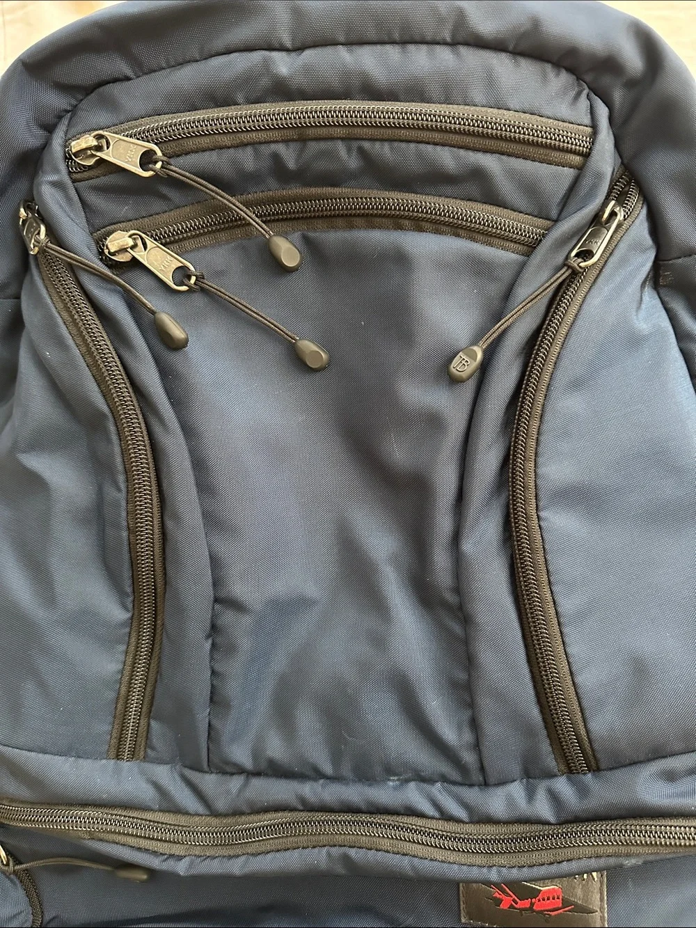 Tom Bihn this synik
