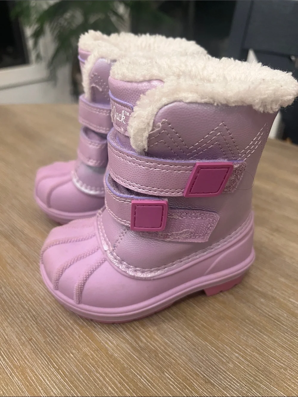 Cat & Jack Kids Pink/purple Winter Snow Boots with Fuzzy lining.
