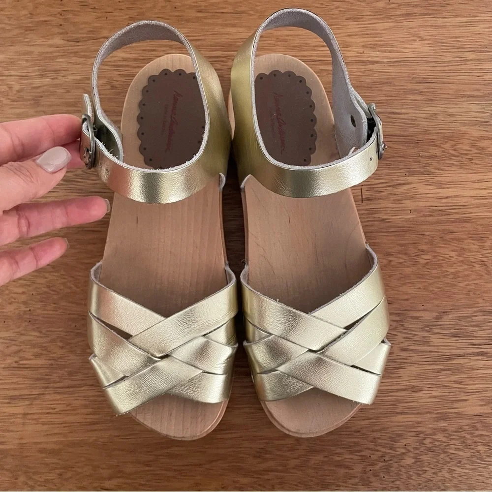 Hanna Andersson stylish gold