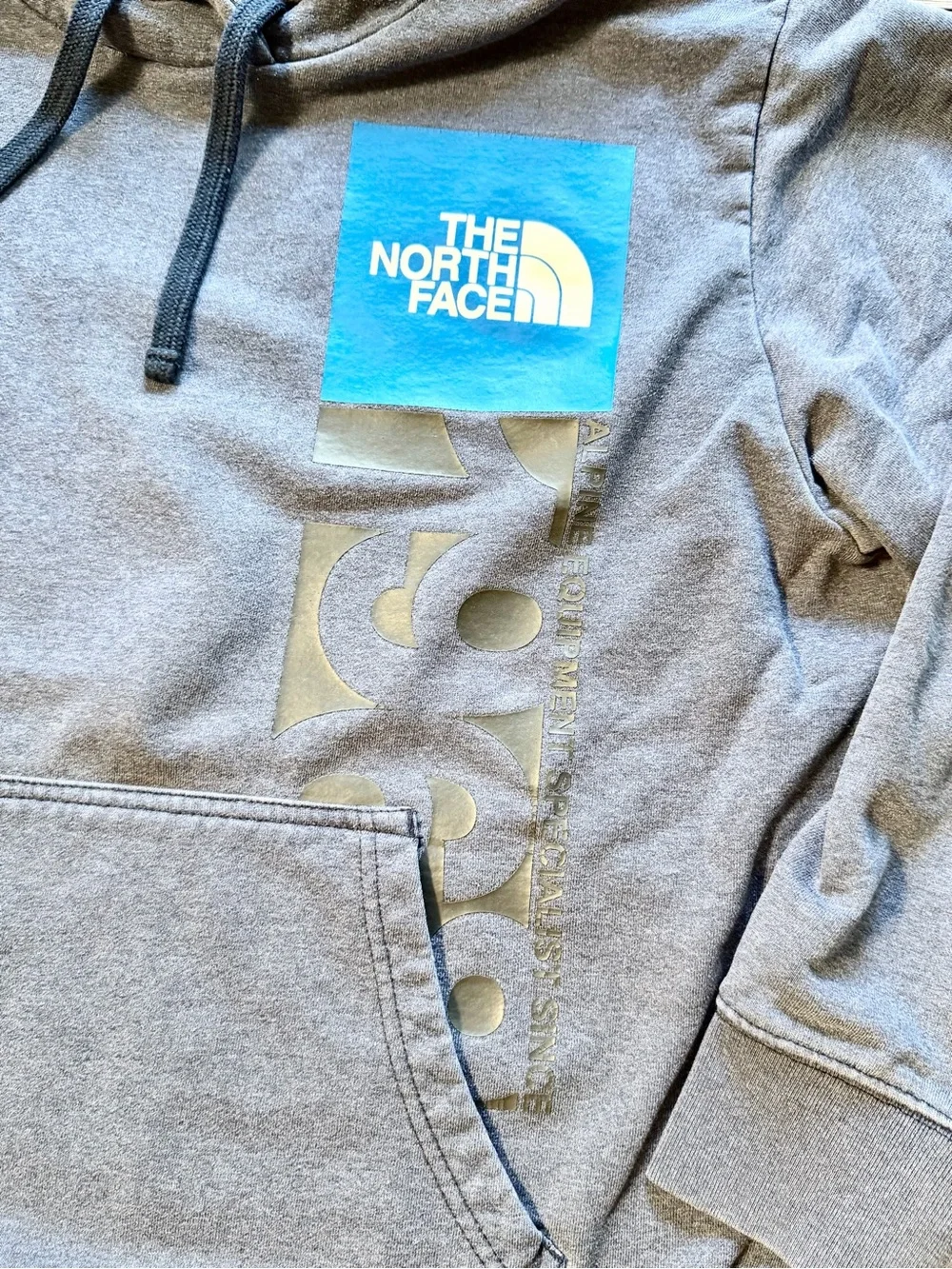 The North Face Men’s Graphic Hoodie XL