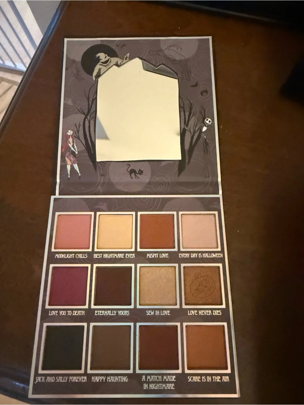 Taste Beauty themed eyeshadow