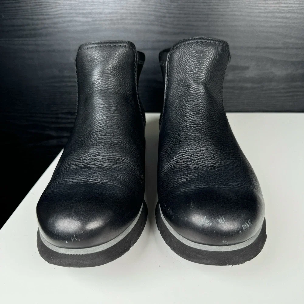 Samuel Hubbard Men's Chelsea Black Leather Boots~Made in Portugal US 10 (Fits 9)