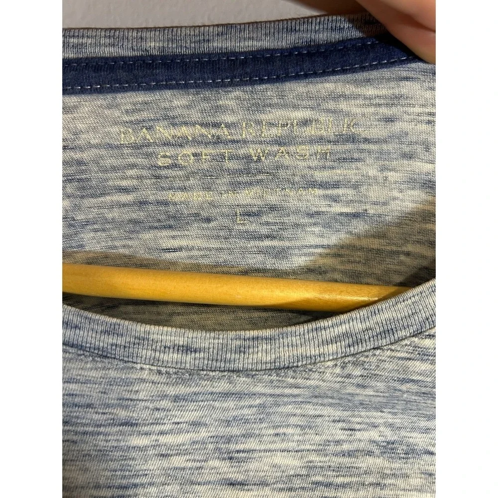 Banana Republic photos minimalist simple