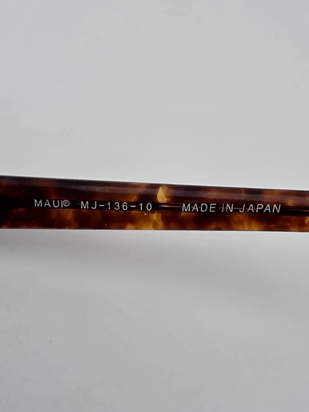 Maui Jim 136 beach