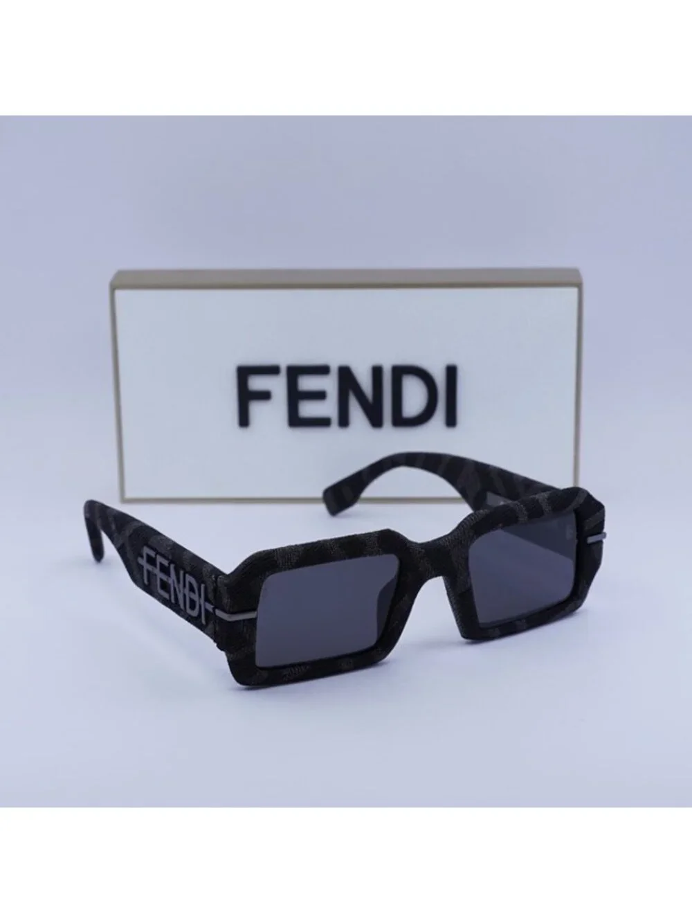 Fendi retail daily color