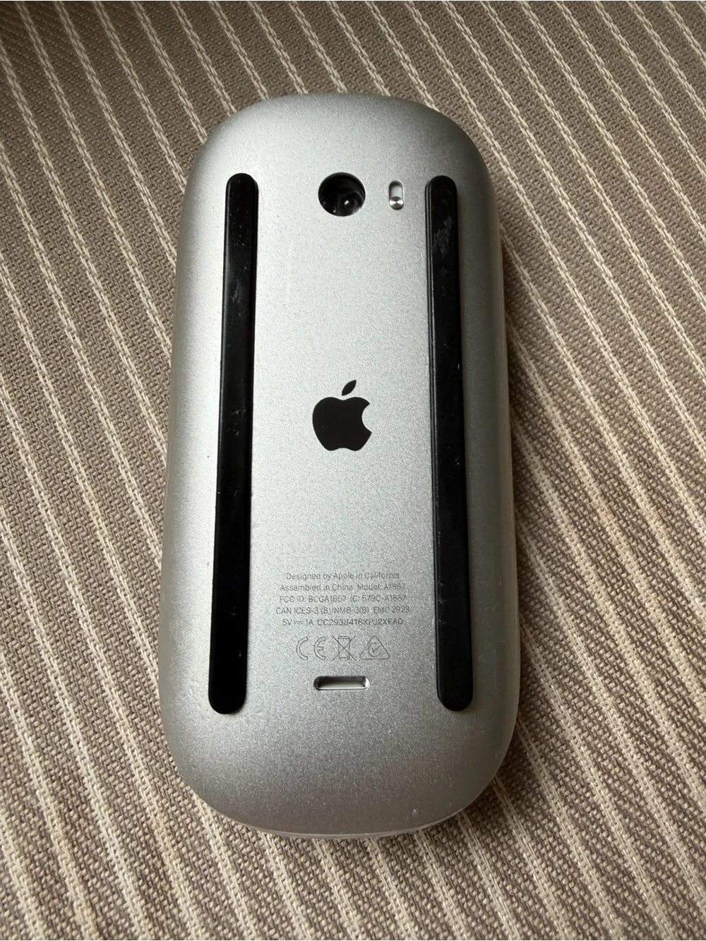 Apple compact wired