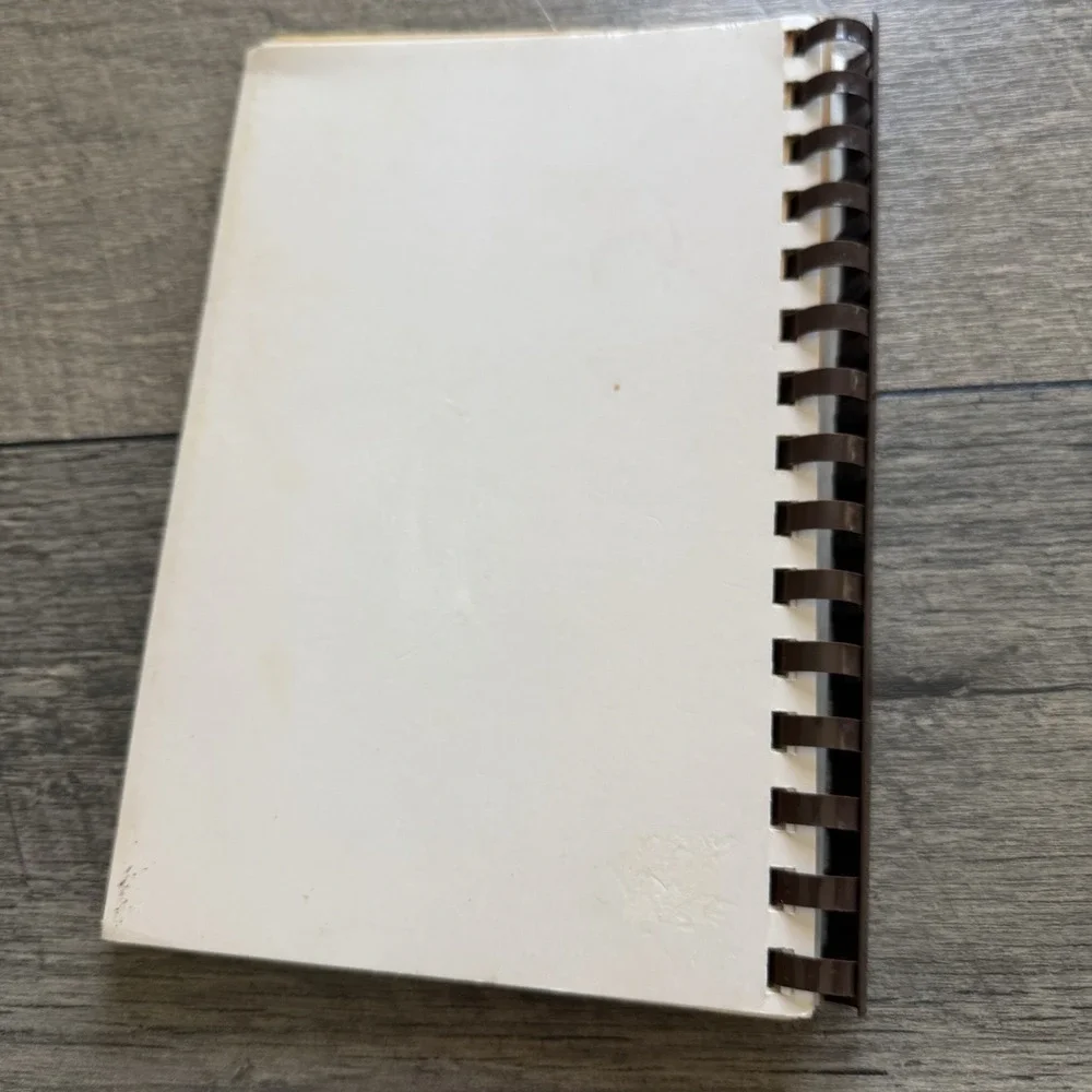 Vintage Cookbook Wild Game Cooking Hunt Club Fundcraft Community Spiral‎ Bound