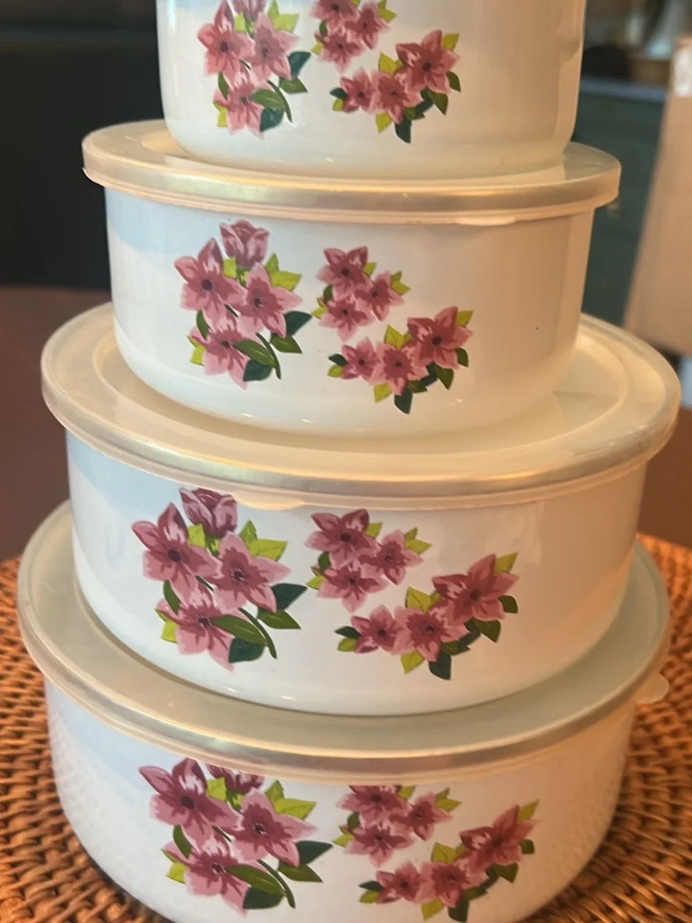 N/A set stackable