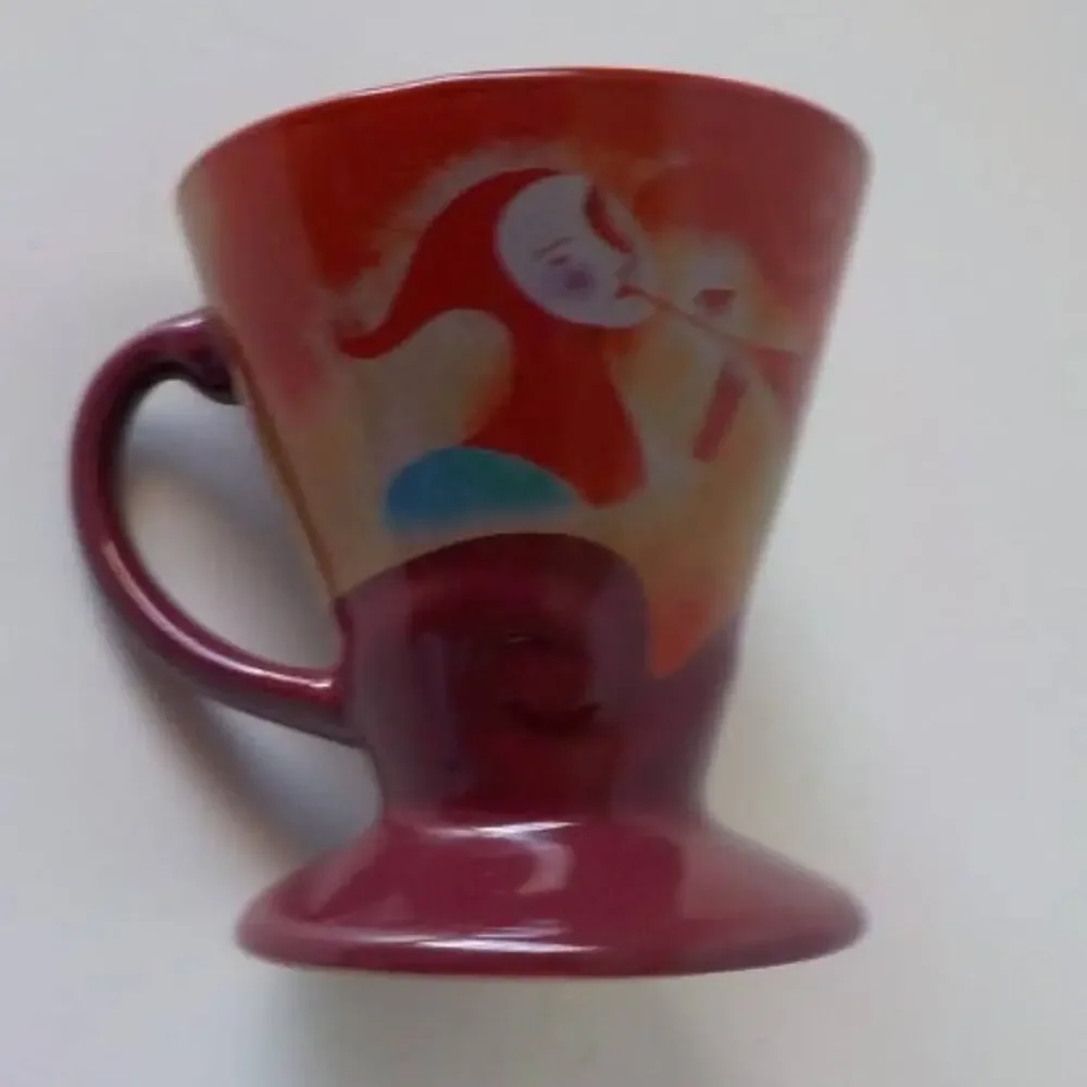 Vintage pink mugs