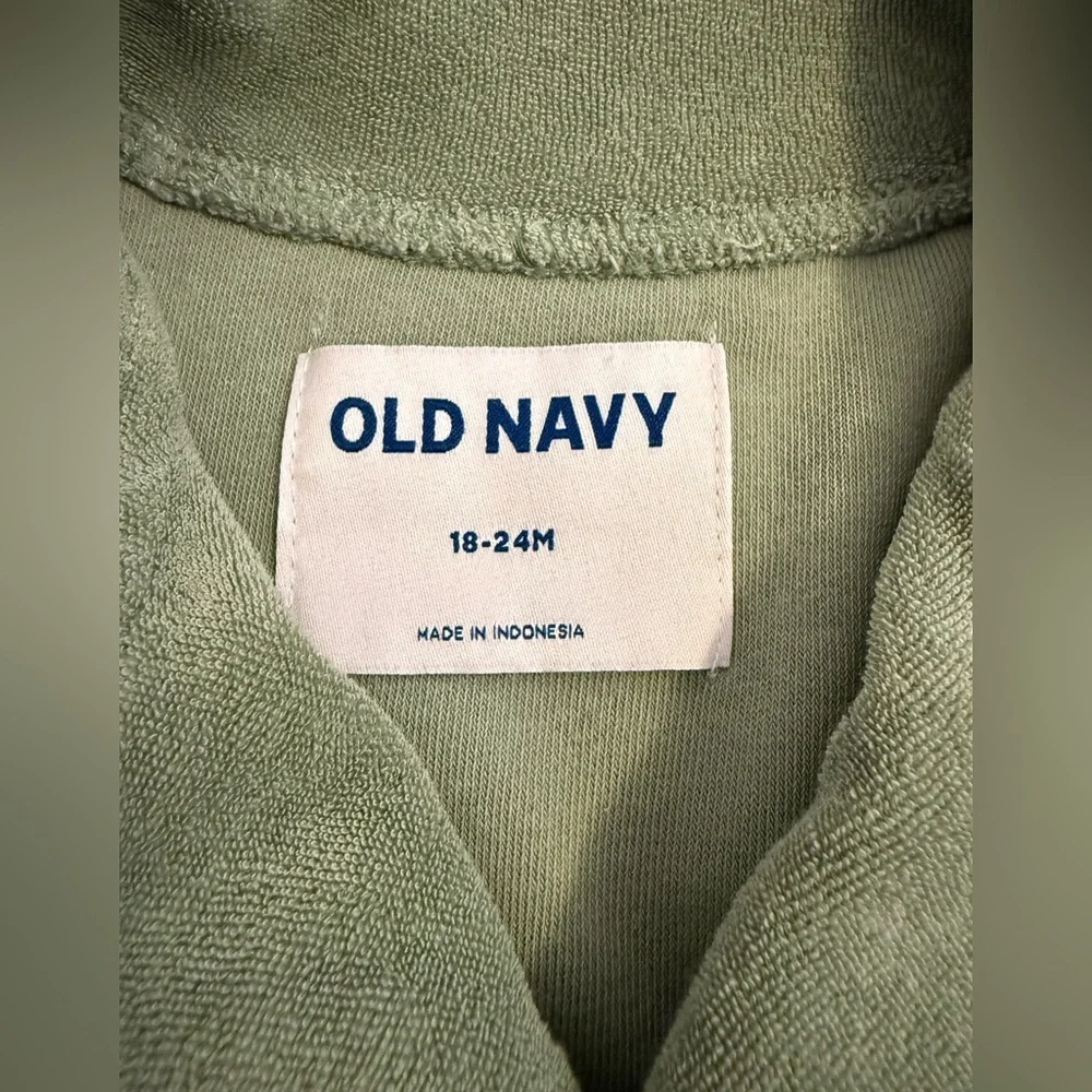 Old Navy short sleeve