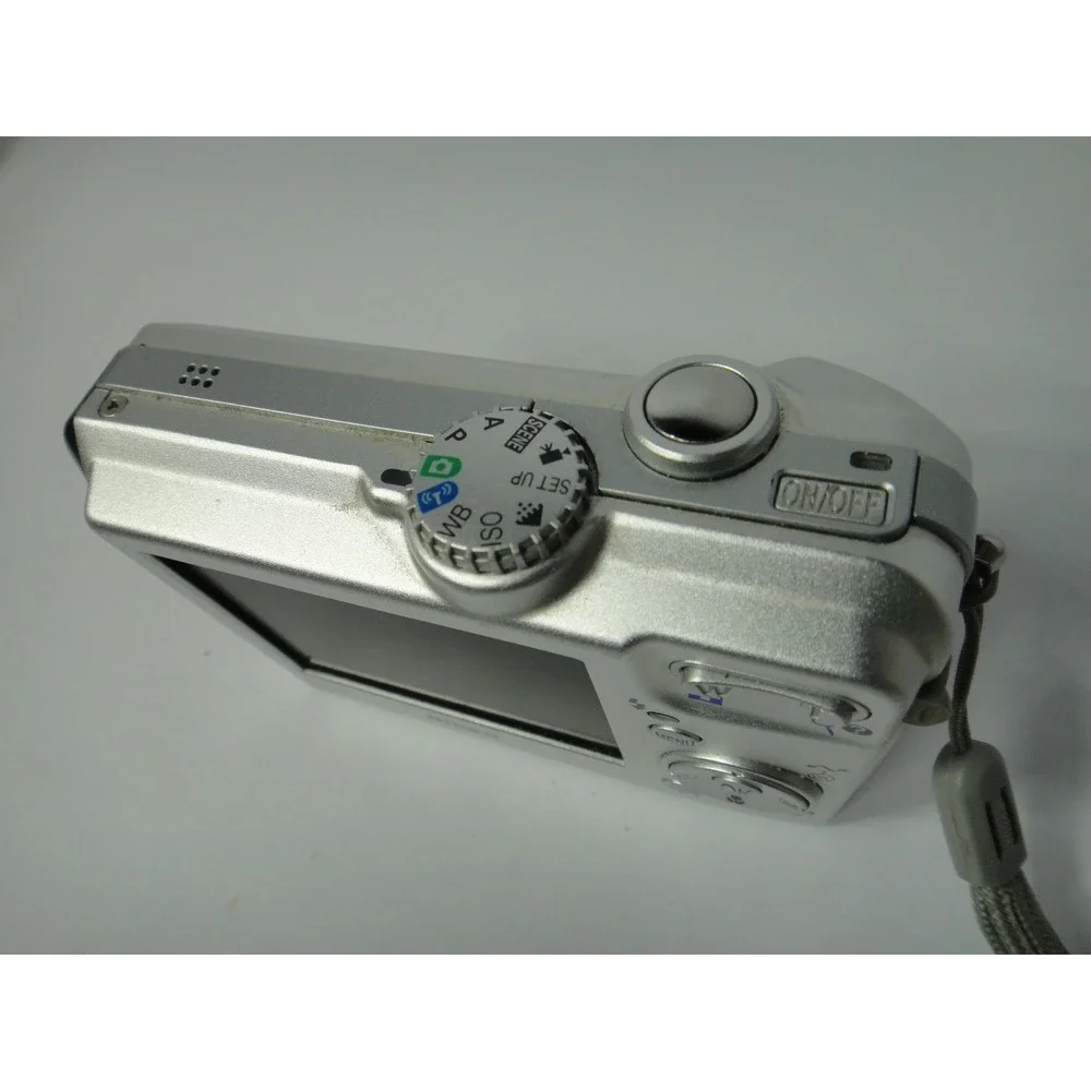 Nikon Coolpix P2 Digital Camera Silver 5.1MP 3.5x Optical Zoom Wi-Fi with Box