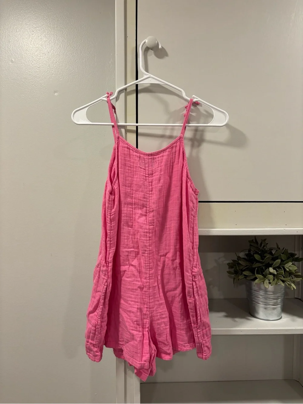 Old Navy lightweight sleeveless