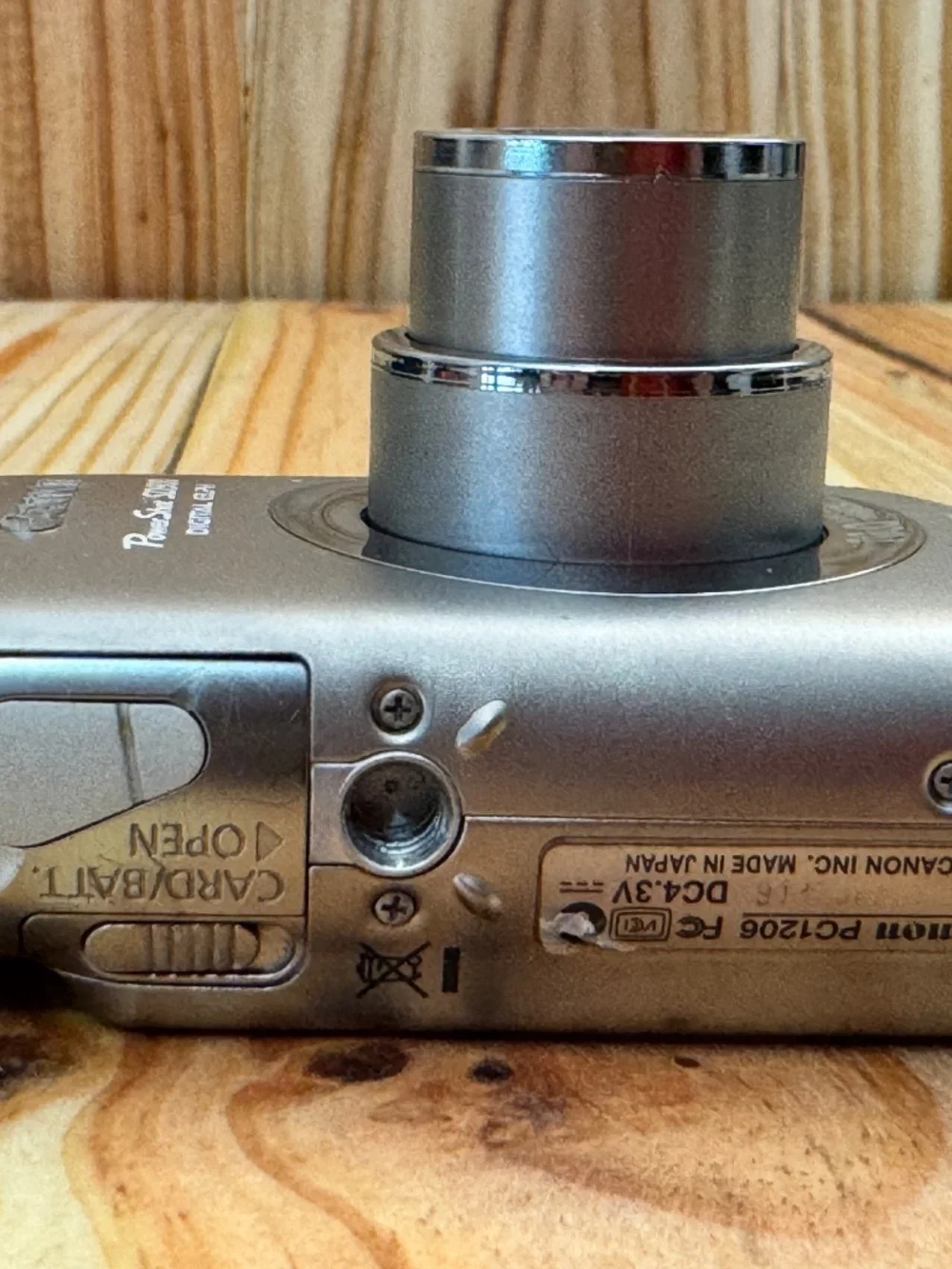 Canon Powershot SD 900 / 10 MP