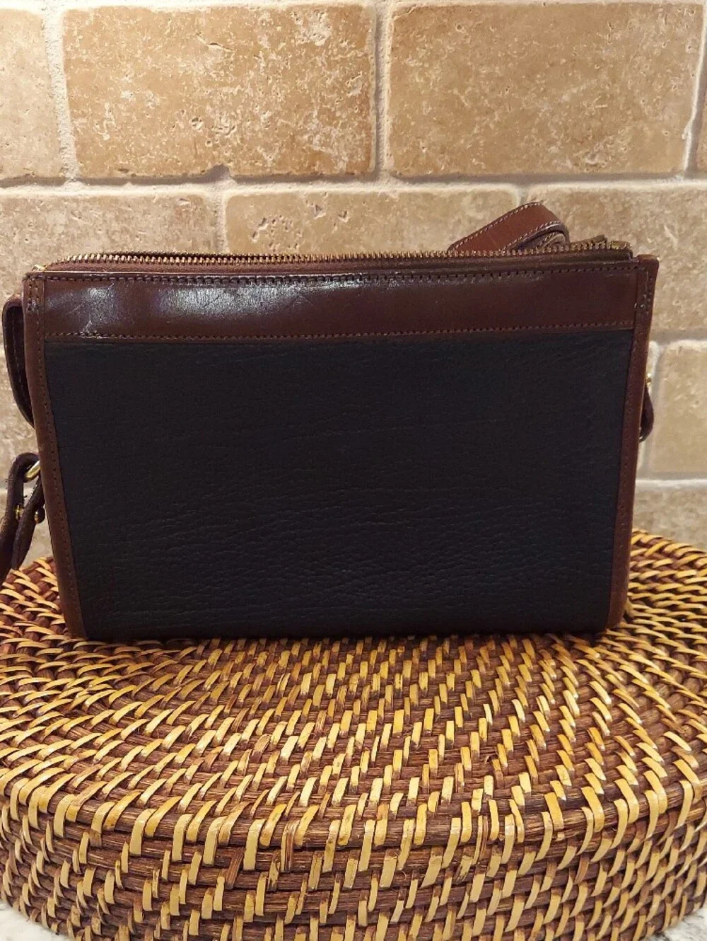 Dooney & Bourke Vintage zip top Crossbody Bag -  Black  Brown