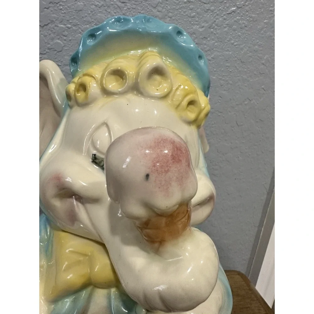 VTG Baby Elephant Holding Ice Cream Come Cookie Jar McCoy Rare