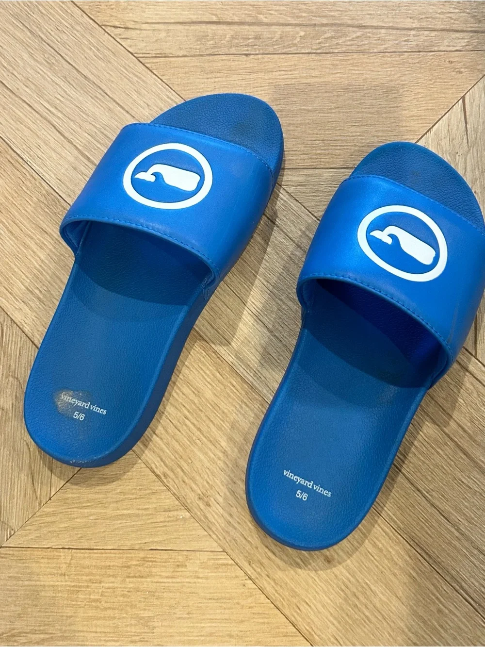 Vineyard Vines boys Blue Whale Slide Sandals