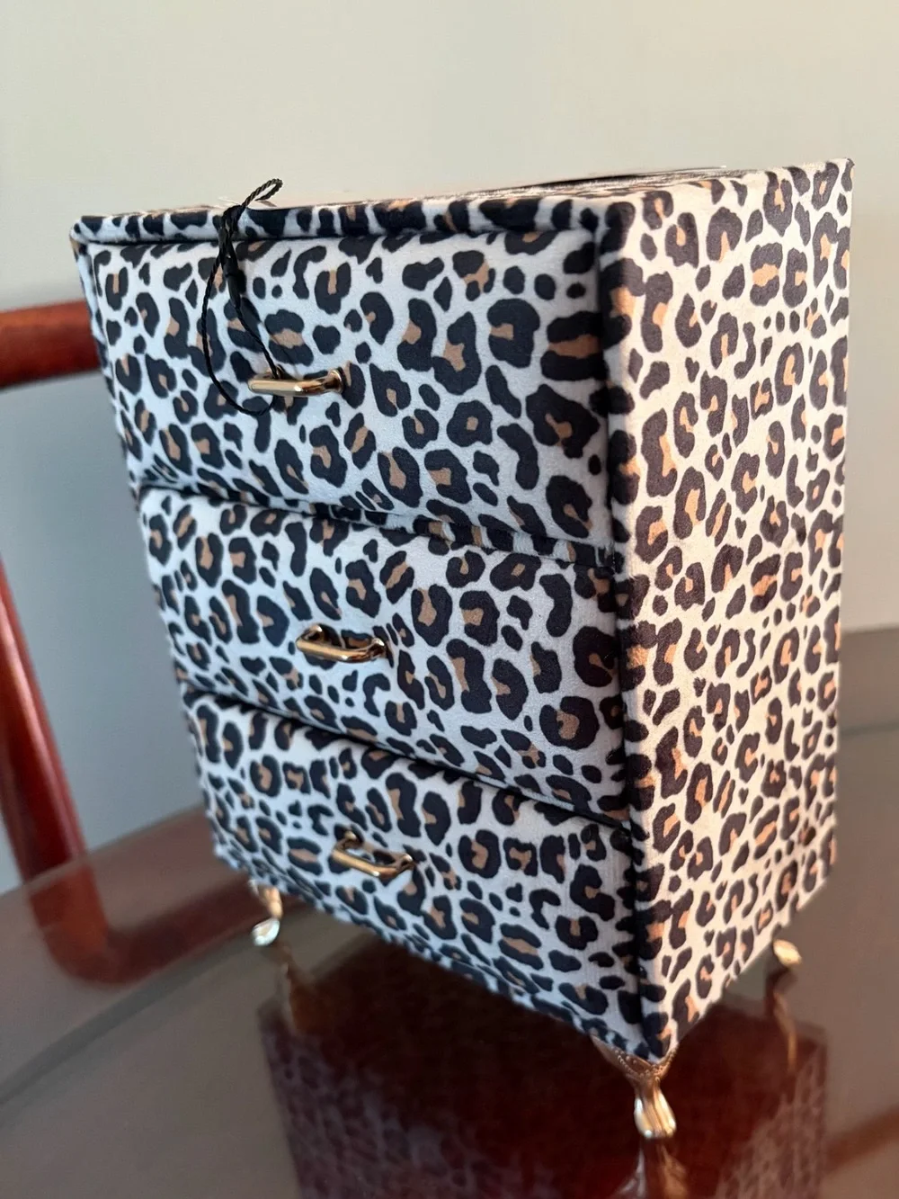 N/A stylish leopard