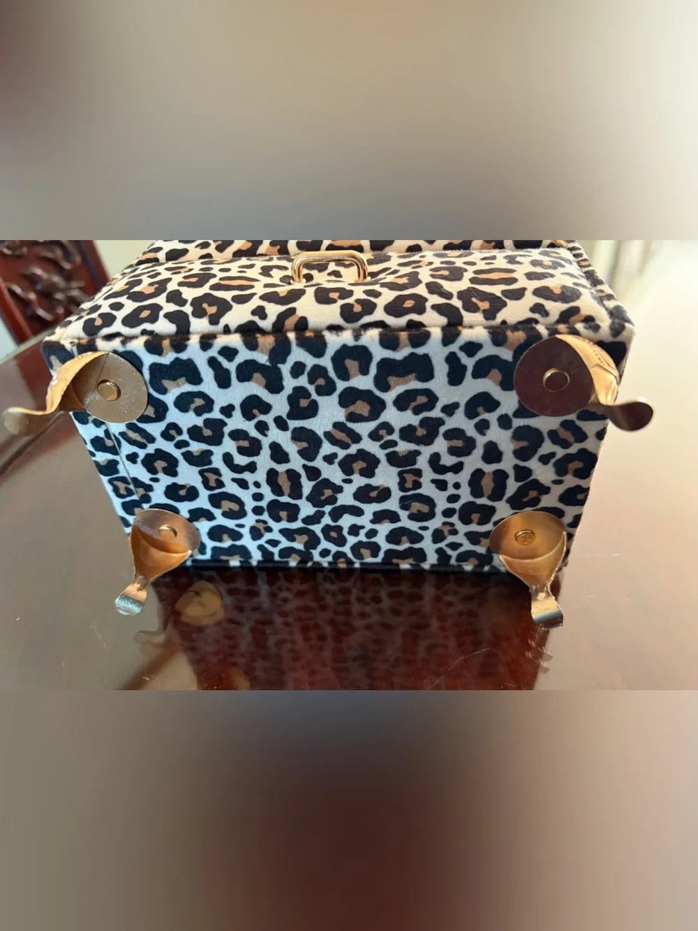 N/A stylish leopard