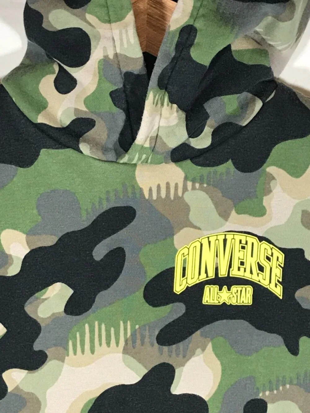 Converse kid size