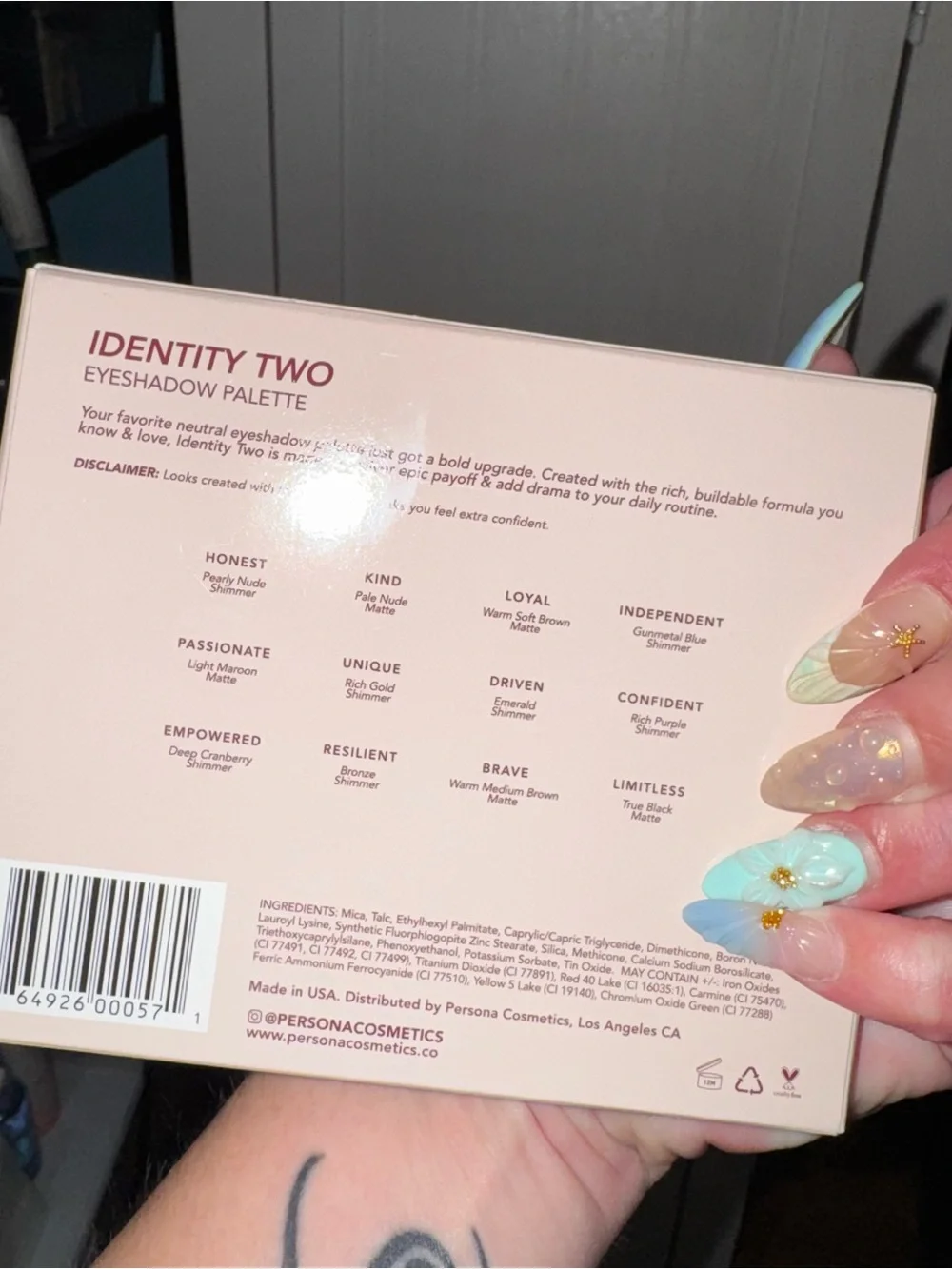 Persona cosmetics identity