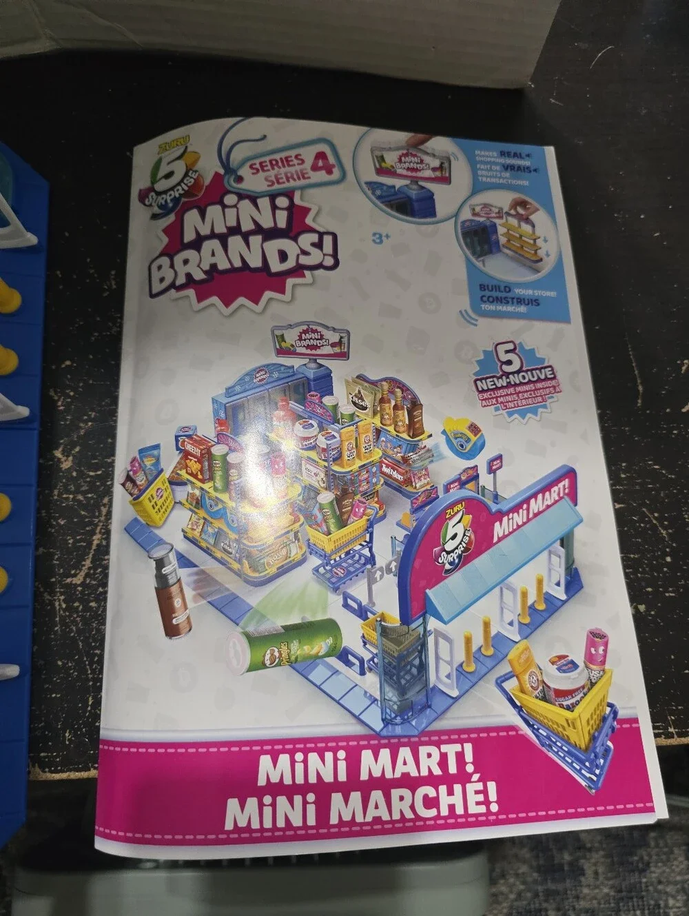 Mini Brands! Series 4 Mini Mart! Pretend Building Toy Grocery Store ZURU brand