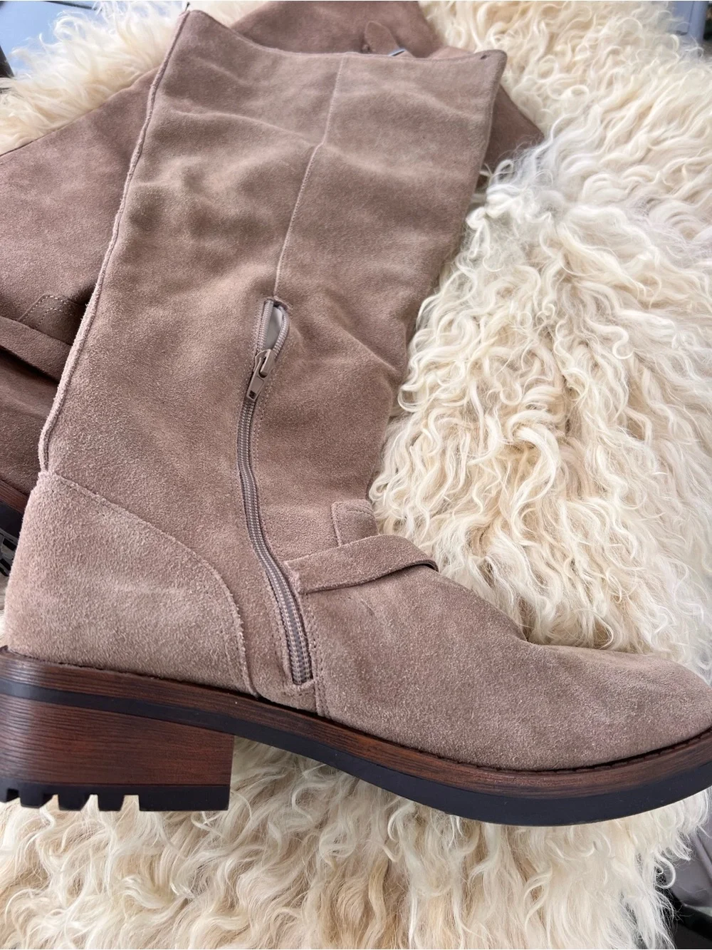 Kensie women boots size 10 Great condition
