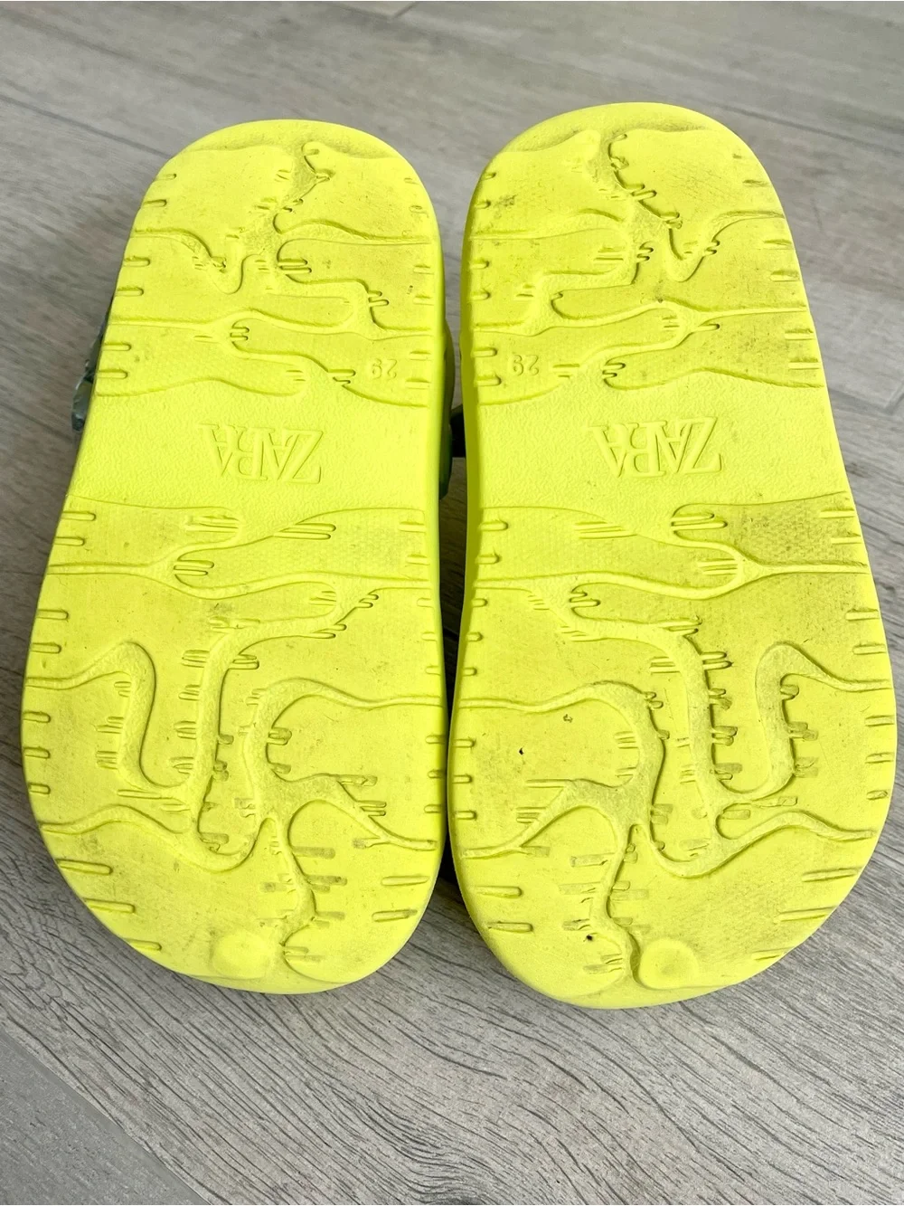 Zara bright fun