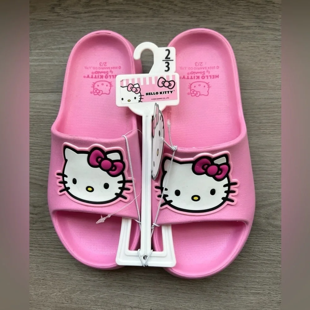 Hello Kitty nwt charming