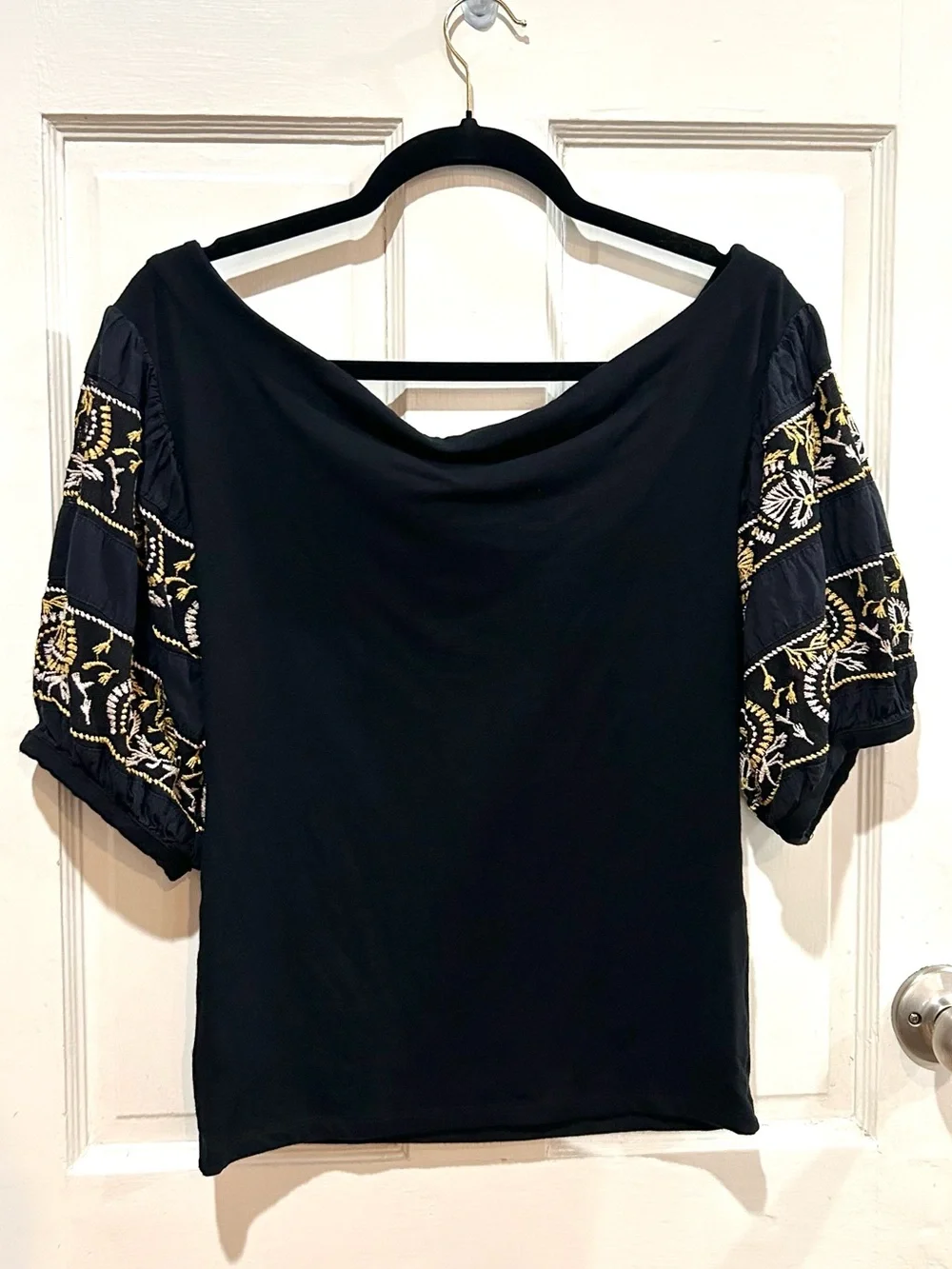 Free People Rock With It Off-Shoulder Embroidered Puff Sleeve Top Boho Size S