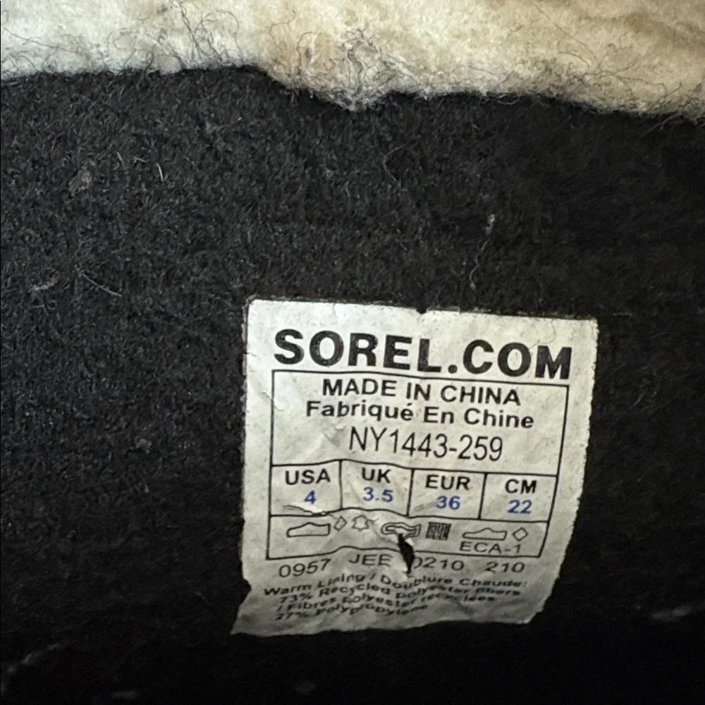 Sorel Caribou Waterproof Boots Size 4