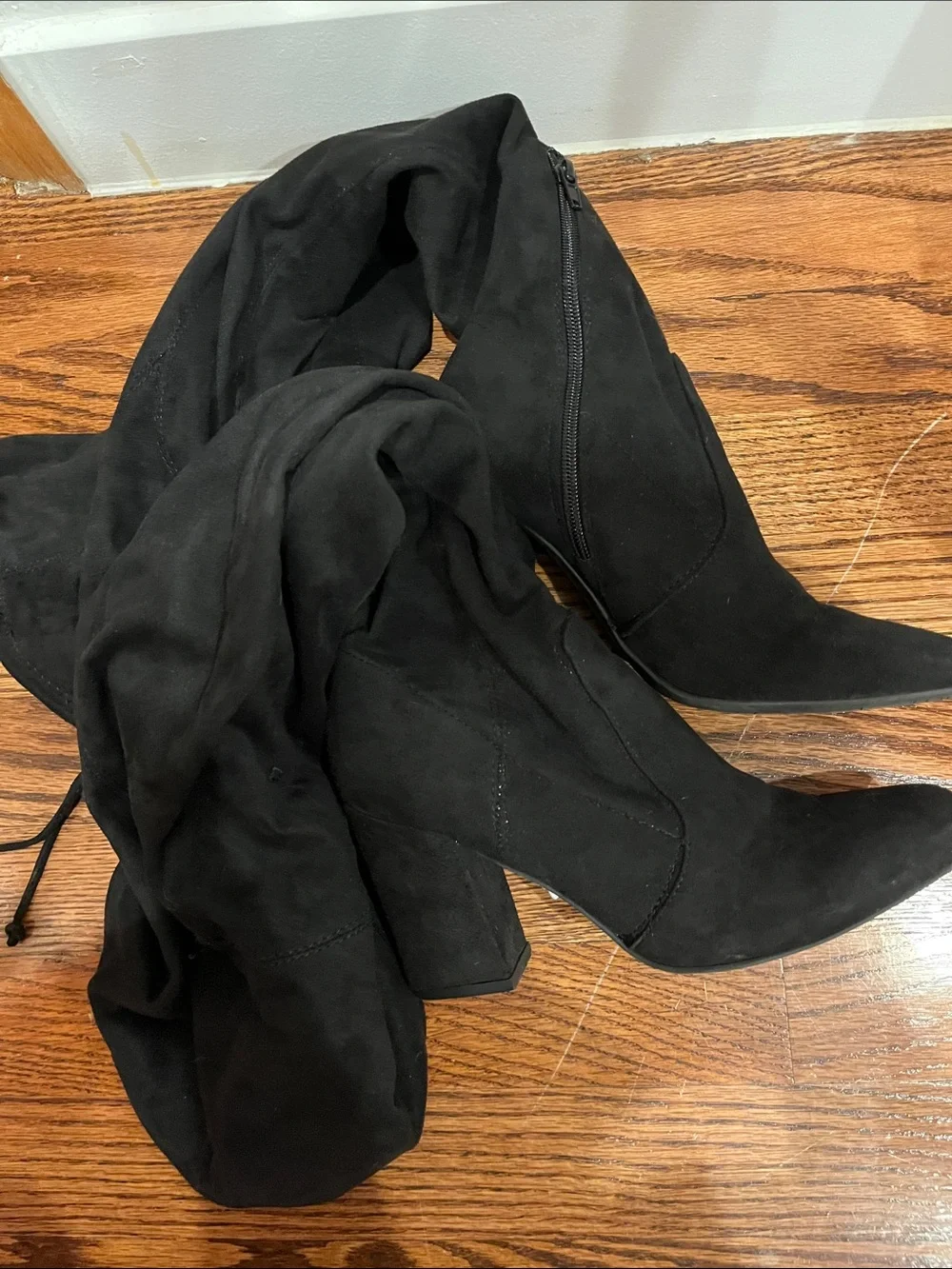 Black Over-the-Knee Suede Heeled Boots
