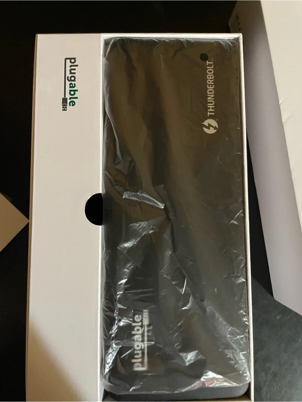 PLUGABLE THUNDERBOLT 4 DOCK FOR 4K DUAL MONITORS OR SINGLE 8K, 100W LAPTOP CHARG