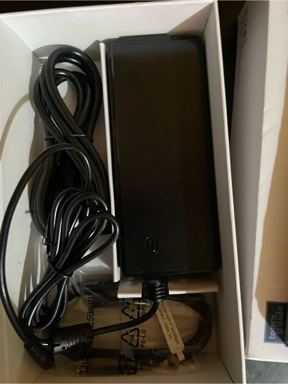 PLUGABLE THUNDERBOLT 4 DOCK FOR 4K DUAL MONITORS OR SINGLE 8K, 100W LAPTOP CHARG