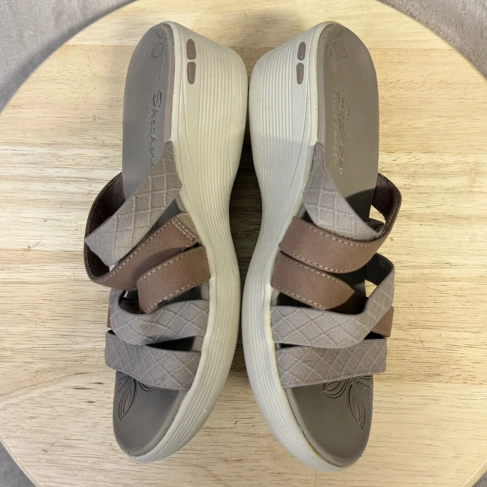 Skechers Luxe Foam Womens Brown Grey Multi Strap Wedge Slide Sandals Size 8