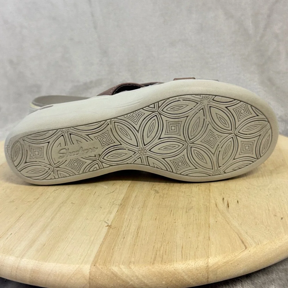 Skechers Luxe Foam Womens Brown Grey Multi Strap Wedge Slide Sandals Size 8