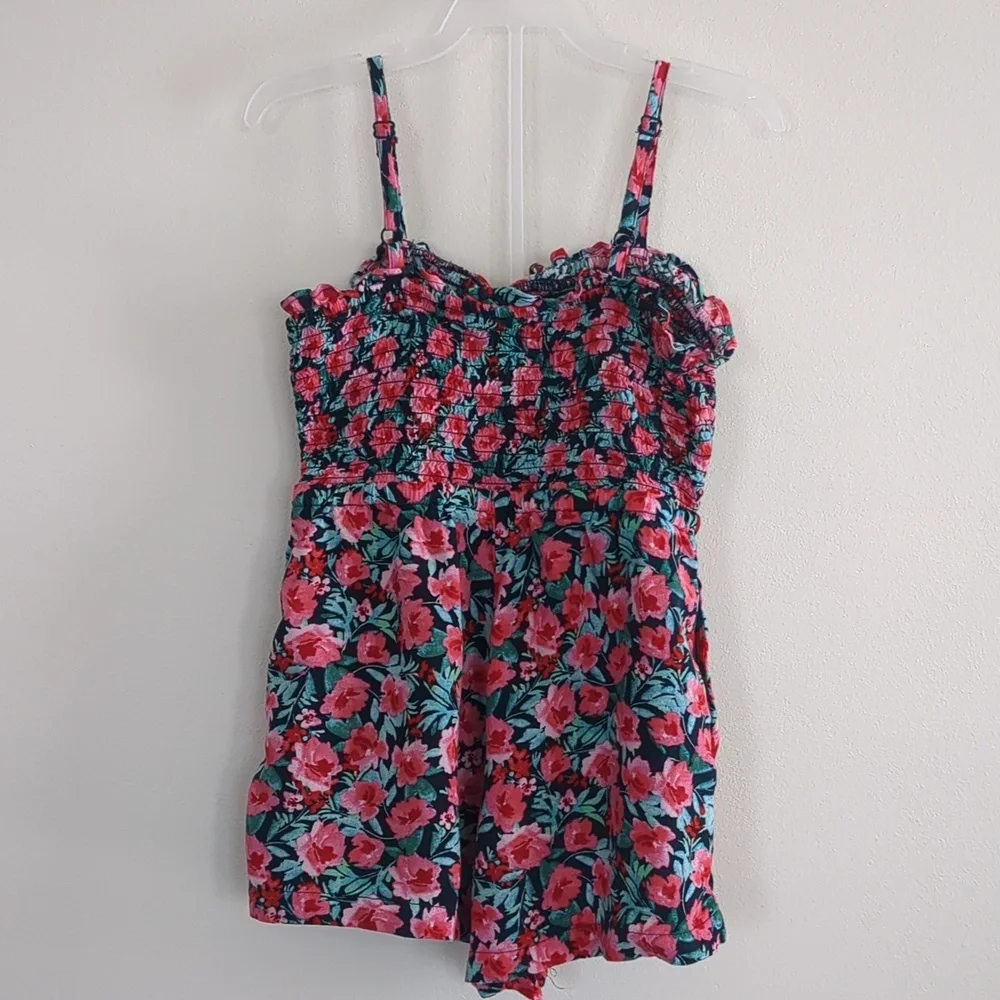 Girls Old Navy Sleeveless Printed Smocked Romper (Size S 6/7)