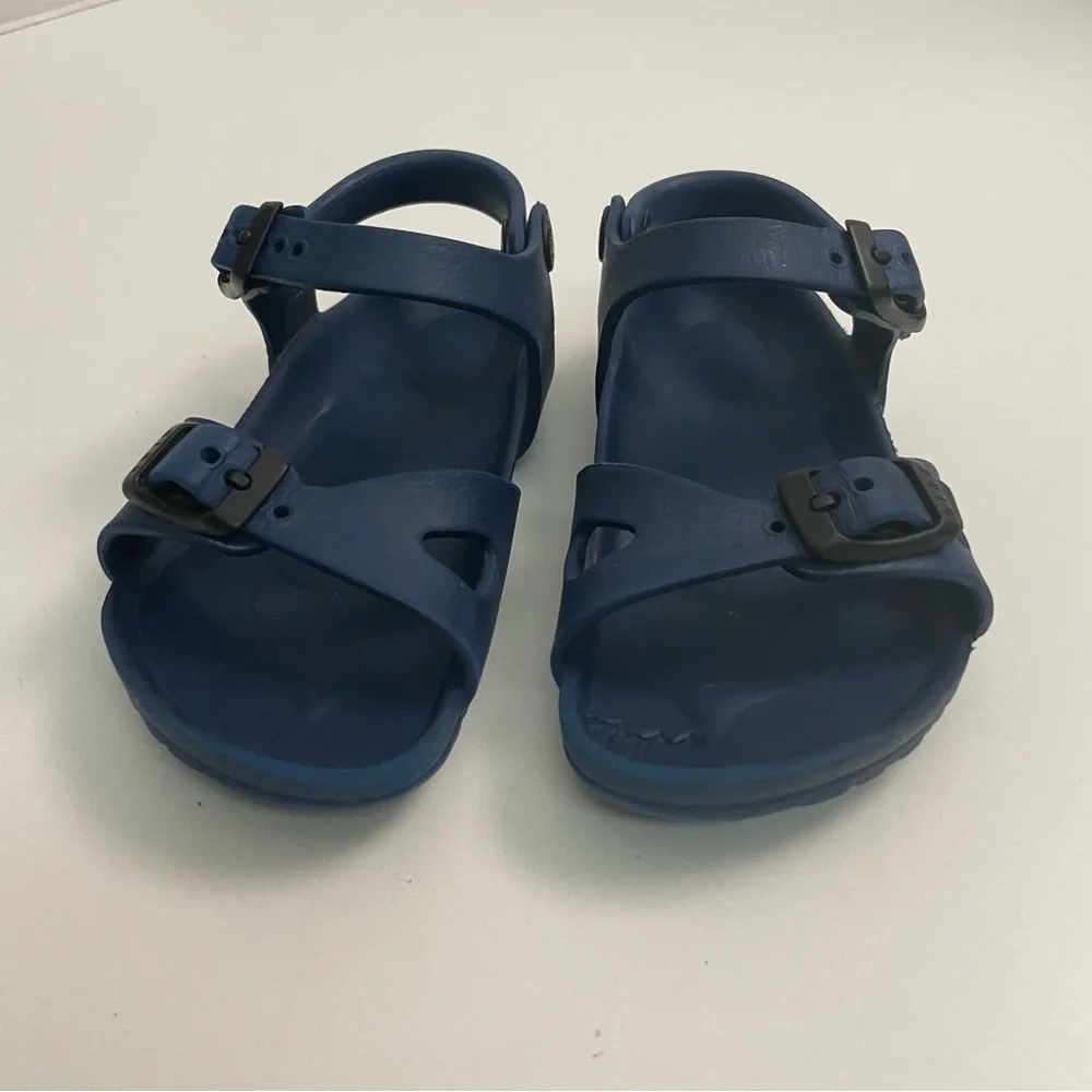 Birkenstock left based