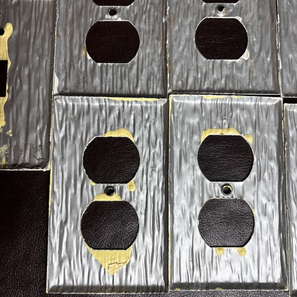 Vintage Metal‎ Electrical Outlet Covers (8) & 1 Light Switch Cover