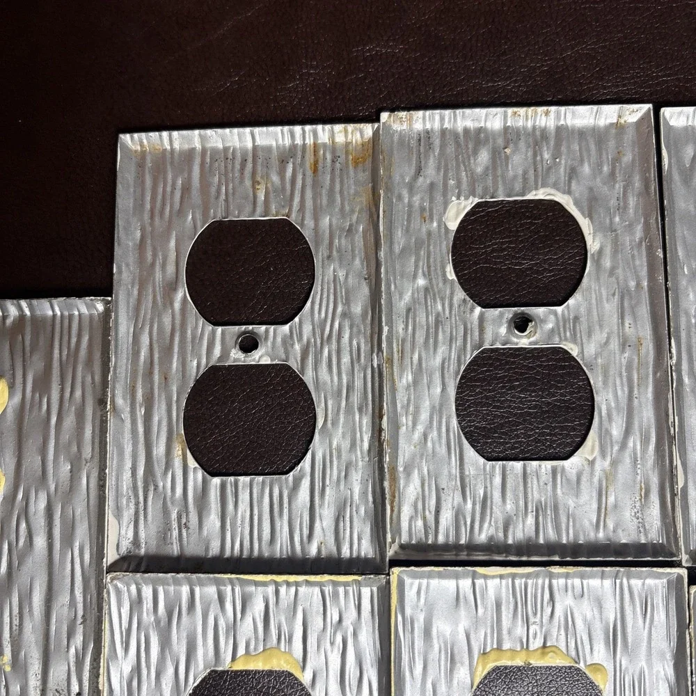 Vintage Metal‎ Electrical Outlet Covers (8) & 1 Light Switch Cover