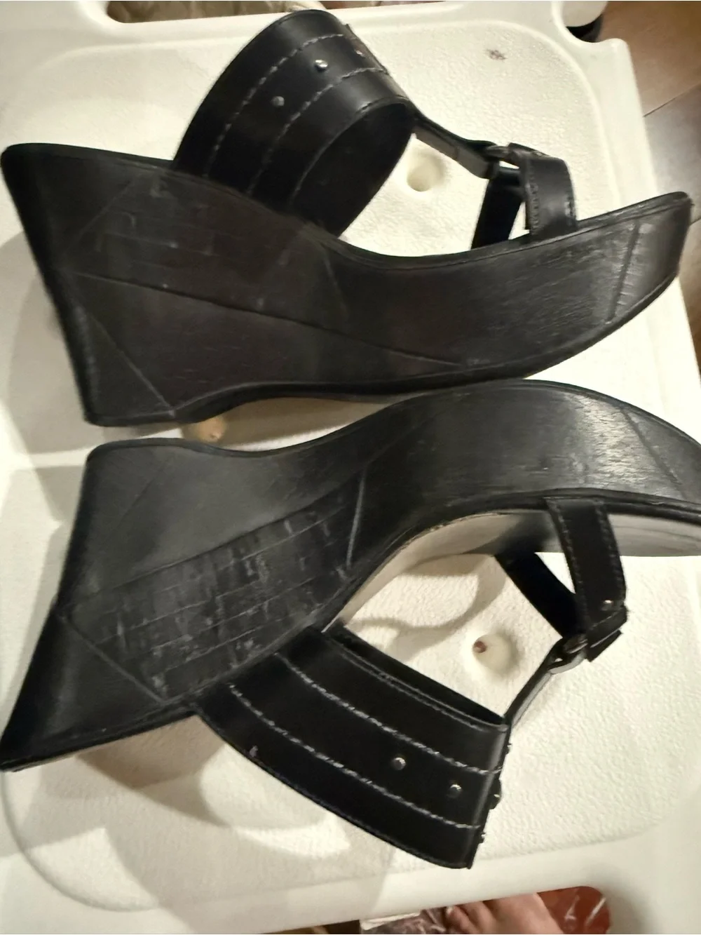 Azaleia Black Platform Wedge Sandals