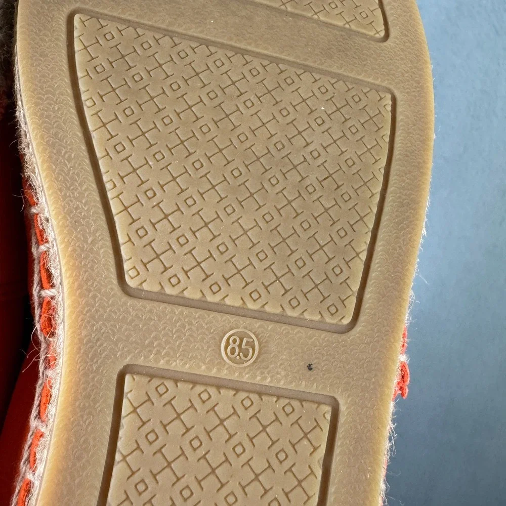 Tory Burch minor darkening