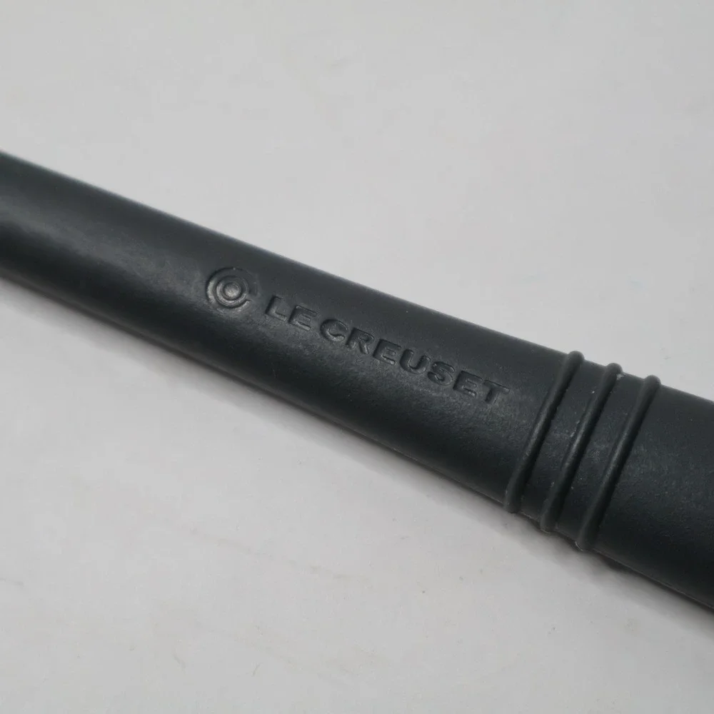 Le Creuset measurements length