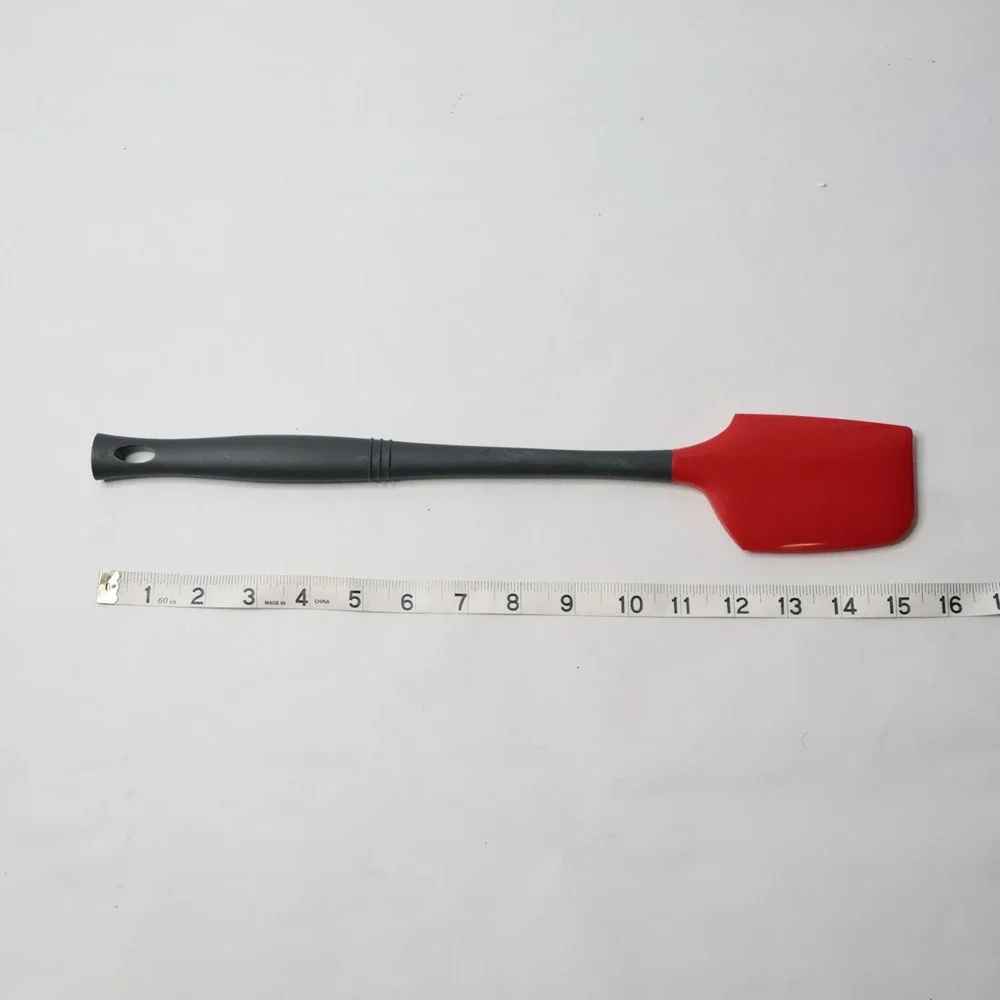 Le Creuset measurements length