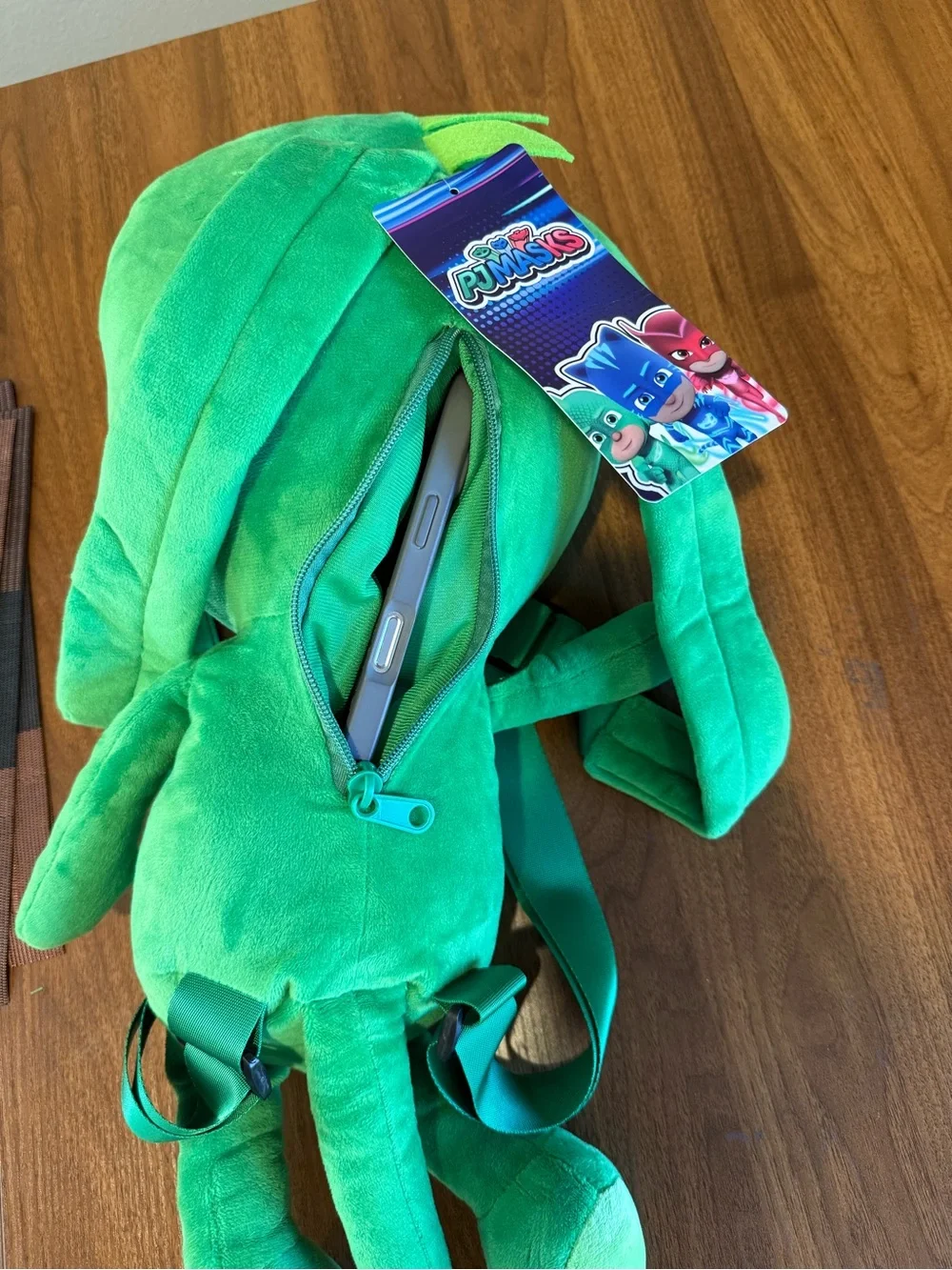 Fun World soft green