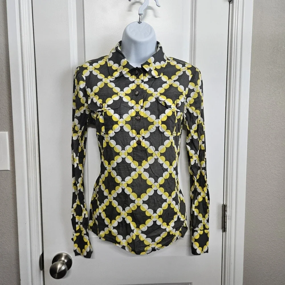 Tory‎ Burch Women's 100% silk Blouse Quarter Snap Buttons Size 4