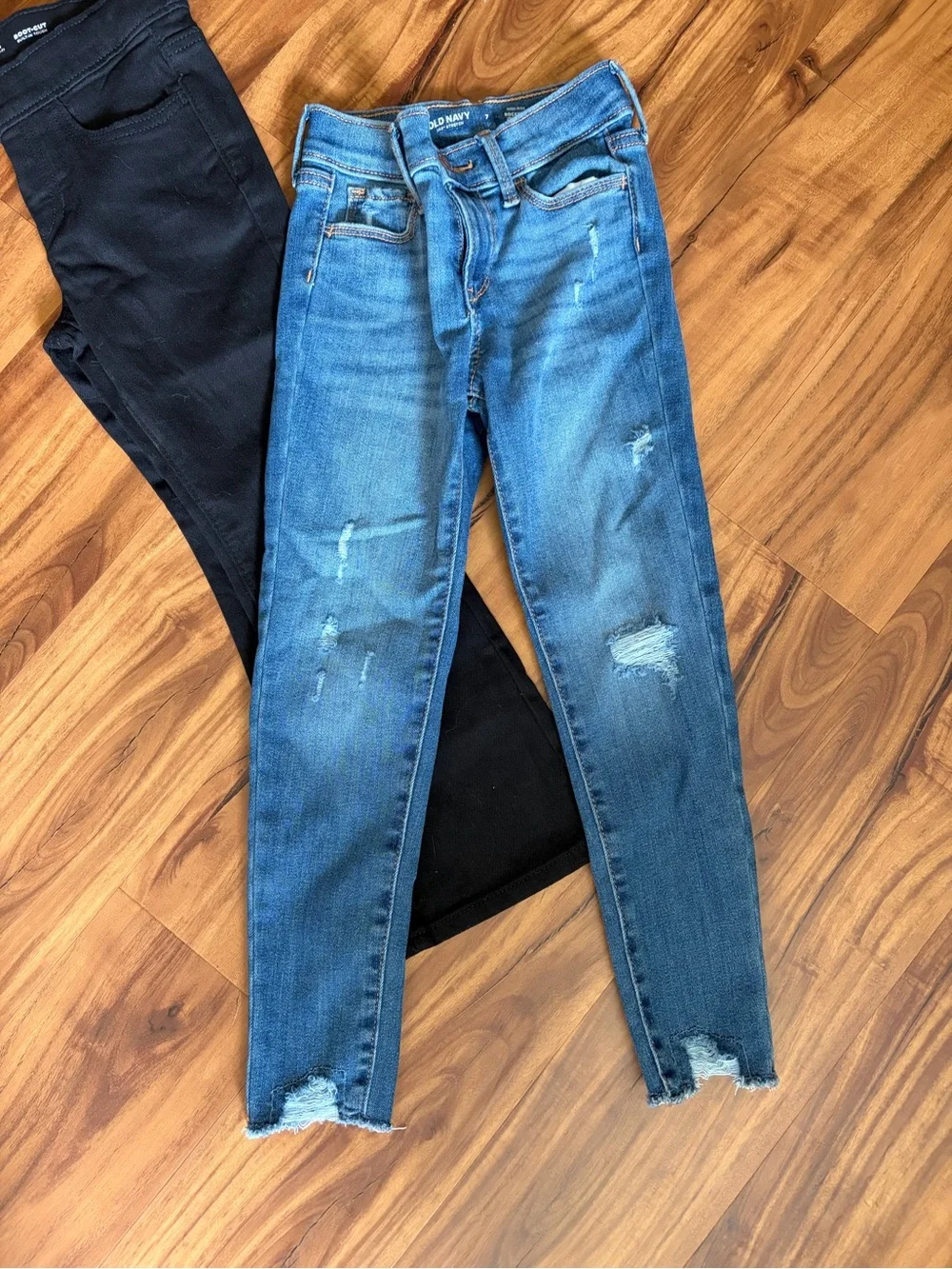 Old Navy jeans solid hem