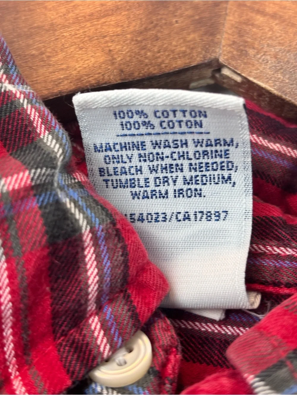 Old Navy features details